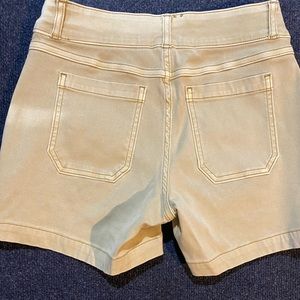 Pre-owned Spanx Women’s Tan Shorts